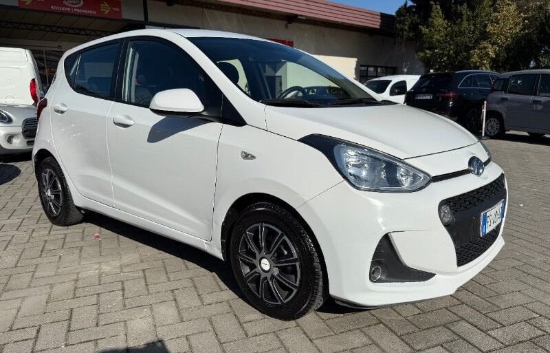 Hyundai i10