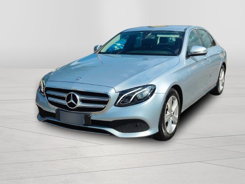 Foto MERCEDES Classe E   (W/S213)