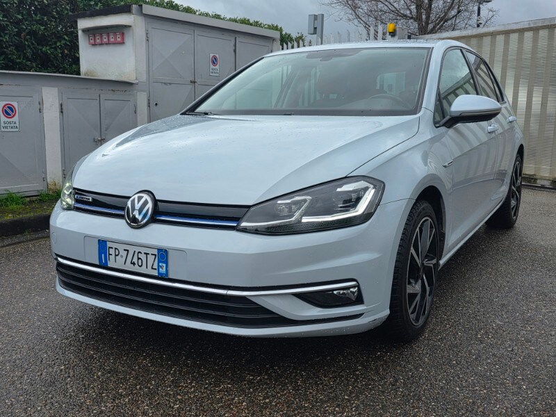 VOLKSWAGEN Golf 7ª serie